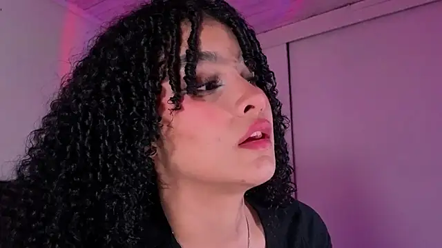 Snapshot of missvaneblake chatting on June 19, 12:44 pm missvaneblake online show from June 19, 12:44 pm