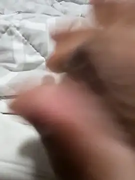 Snapshot of matatan0323 chatting on October 31, 2:41 am matatan0323 online show from October 31, 2:41 am