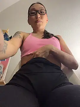 AdriaNochi online show from July 11, 10:43 pm