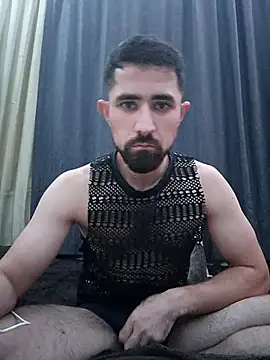 Snapshot of HAMADA__11 chatting on November 16, 4:01 pm HAMADA 11 online show from November 16, 4:01 pm