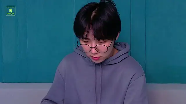 HeejinWang online show from May 21, 3:20 pm