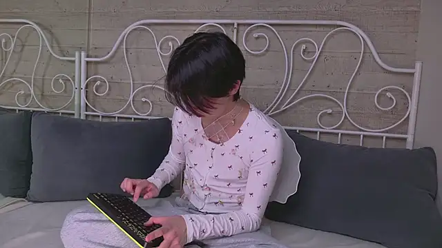 HeejinWang online show from October 31, 8:27 pm