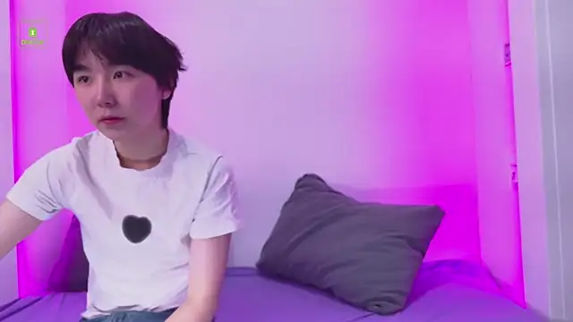 HeejinWang online show from March 28, 9:27 pm