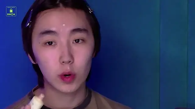 HeejinWang online show from March 24, 8:09 pm