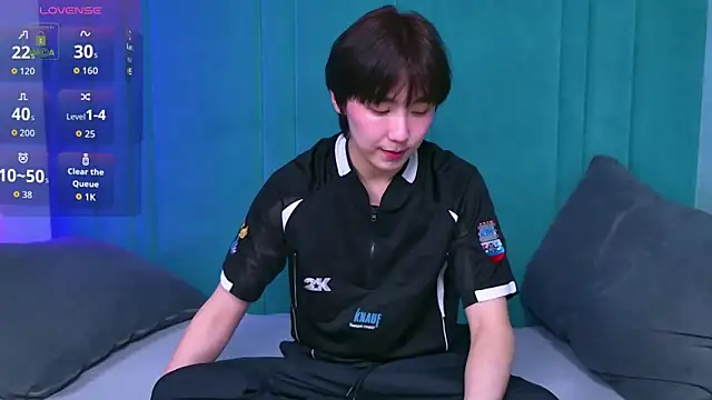 HeejinWang online show from March 12, 3:05 pm