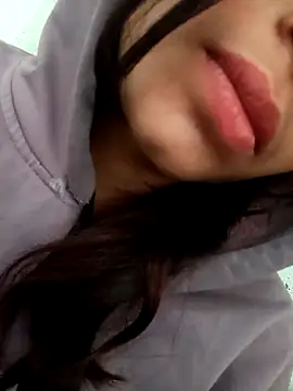 Snapshot of Aaisha-16 chatting on February 19, 3:14 am Aaisha-16 online show from February 19, 3:14 am