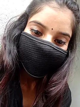 Snapshot of Aaisha-16 chatting on September 22, 1:33 am Aaisha-16 online show from September 22, 1:33 am