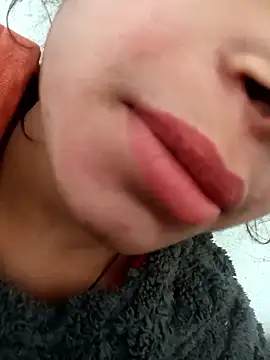 Snapshot of Aaisha-16 chatting on January 14, 3:21 am Aaisha-16 online show from January 14, 3:21 am