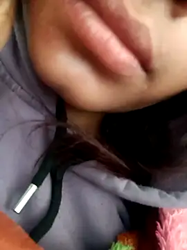 Snapshot of Aaisha-16 chatting on February 15, 3:29 am Aaisha-16 online show from February 15, 3:29 am