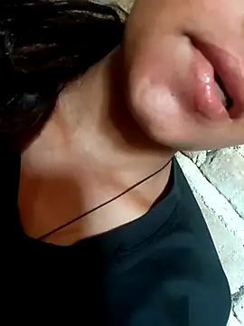 Aaisha-16 online show from April 2, 5:03 am