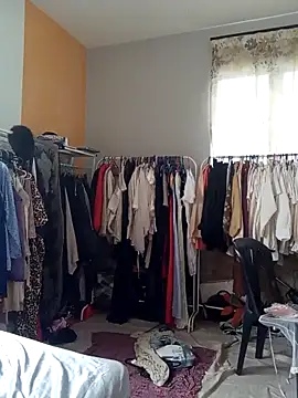 estradiolist online show from March 29, 12:12 am