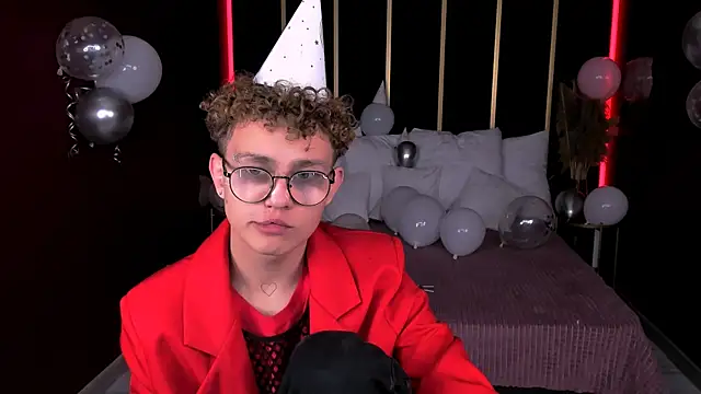 NathanCurl online show from October 21, 7:30 am