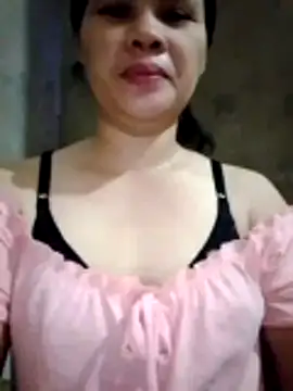 Snapshot of sweet_bella16 chatting on October 16, 8:22 am sweet bella16 online show from October 16, 8:22 am