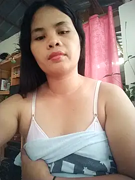 Snapshot of sweet_bella16 chatting on September 21, 4:06 am sweet bella16 online show from September 21, 4:06 am