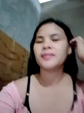 Snapshot of sweet_bella16 chatting on October 16, 10:40 pm sweet bella16 online show from October 16, 10:40 pm