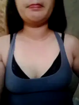 Snapshot of sweet_bella16 chatting on October 15, 8:00 am sweet bella16 online show from October 15, 8:00 am