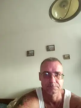 Snapshot of chcem1975 chatting on September 14, 3:01 pm chcem1975 online show from September 14, 3:01 pm