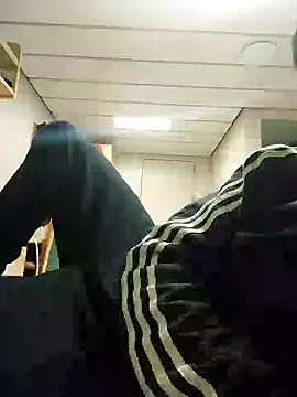 Alecumload online show from September 23, 3:46 am