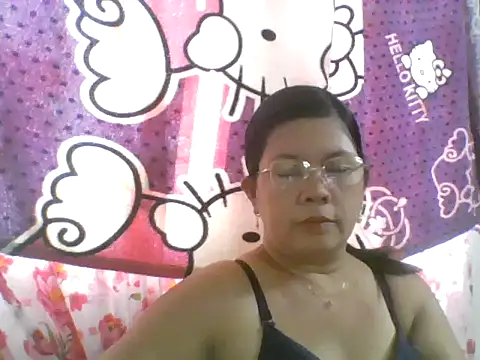 Snapshot of asian_bhebs1 chatting on October 15, 6:00 am asian bhebs1 online show from October 15, 6:00 am