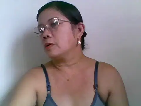Snapshot of asian_bhebs1 chatting on October 18, 6:37 am asian bhebs1 online show from October 18, 6:37 am