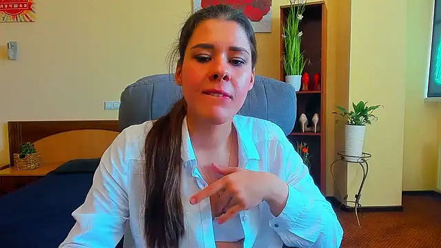 Snapshot of Joannia chatting on September 23, 7:04 am Joannia online show from September 23, 7:04 am