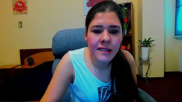 Snapshot of Joannia chatting on October 28, 8:13 am Joannia online show from October 28, 8:13 am