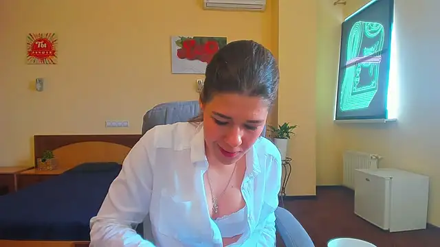 Snapshot of Joannia chatting on September 25, 7:14 am Joannia online show from September 25, 7:14 am