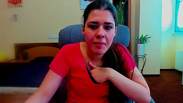 Snapshot of Joannia chatting on November 2, 9:47 am Joannia online show from November 2, 9:47 am