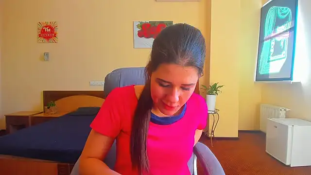 Snapshot of Joannia chatting on September 28, 8:32 am Joannia online show from September 28, 8:32 am