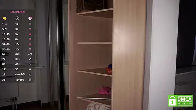 RenaeConnerley online show from October 17, 4:49 am