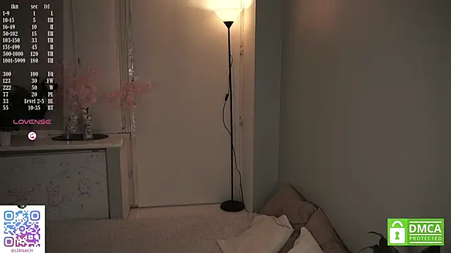 RenaeConnerley online show from November 8, 4:49 am