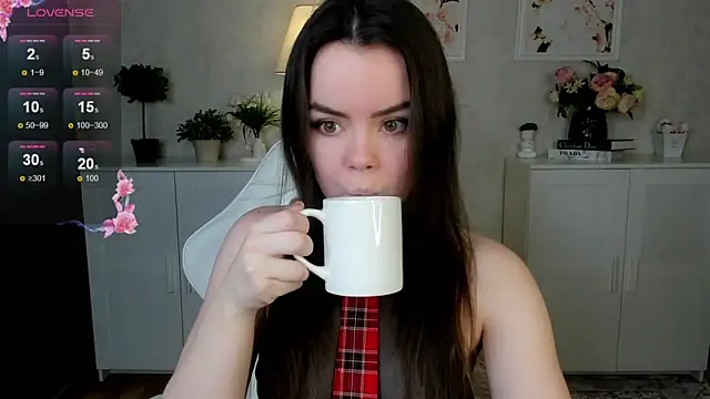 Gentle Ariel online show from October 29, 1:59 am