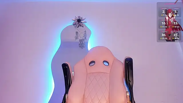 Snapshot of Mia_royal chatting on November 21, 9:25 pm Mia royal online show from November 21, 9:25 pm