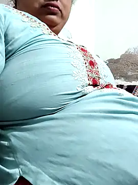 Mmm143 online show from March 18, 2:26 am