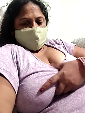 Mmm143 online show from April 10, 10:28 pm