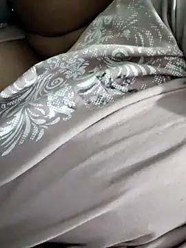 Mmm143 online show from March 14, 4:57 pm