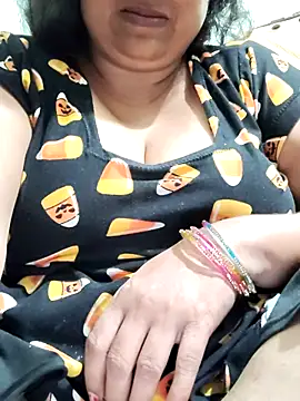 Mmm143 online show from March 25, 11:36 pm