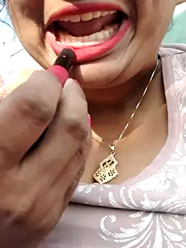 Snapshot of Mmm143 chatting on December 15, 5:35 am Mmm143 online show from December 15, 5:35 am