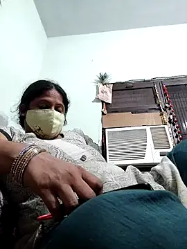 Snapshot of Mmm143 chatting on November 2, 6:02 pm Mmm143 online show from November 2, 6:02 pm