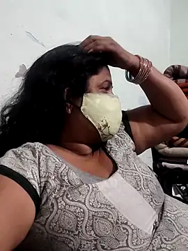 Snapshot of Mmm143 chatting on November 22, 12:59 pm Mmm143 online show from November 22, 12:59 pm