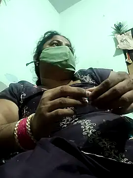 Snapshot of Mmm143 chatting on October 21, 4:50 pm Mmm143 online show from October 21, 4:50 pm