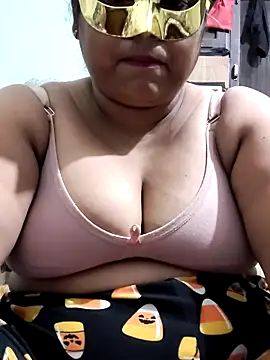 Mmm143 online show from September 15, 6:19 pm