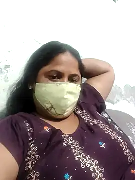 Snapshot of Mmm143 chatting on November 9, 9:35 am Mmm143 online show from November 9, 9:35 am