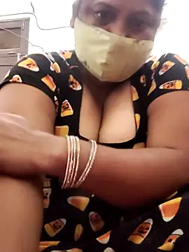 Snapshot of Mmm143 chatting on November 5, 9:18 pm Mmm143 online show from November 5, 9:18 pm