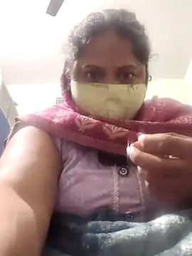 Snapshot of Mmm143 chatting on November 16, 1:10 am Mmm143 online show from November 16, 1:10 am