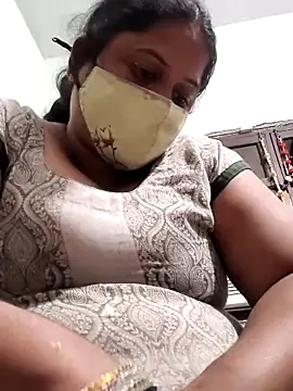 Snapshot of Mmm143 chatting on November 10, 4:56 pm Mmm143 online show from November 10, 4:56 pm