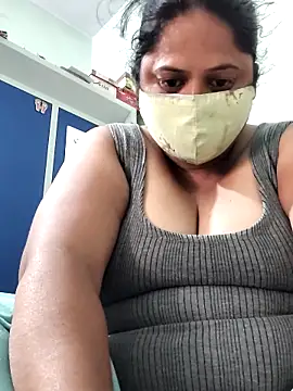 Snapshot of Mmm143 chatting on November 14, 5:44 am Mmm143 online show from November 14, 5:44 am