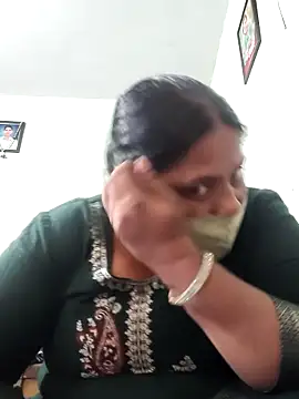 Snapshot of Mmm143 chatting on November 30, 8:48 am Mmm143 online show from November 30, 8:48 am