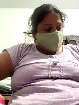 Snapshot of Mmm143 chatting on October 22, 5:56 pm Mmm143 online show from October 22, 5:56 pm