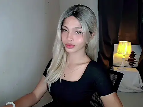 Snapshot of _Hot_rockyxxx chatting on October 15, 8:44 am Hot rockyxxx online show from October 15, 8:44 am